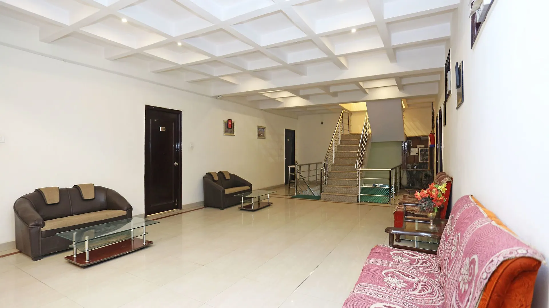 Oyo Flagship 121 Hotel Sahu Varanasi