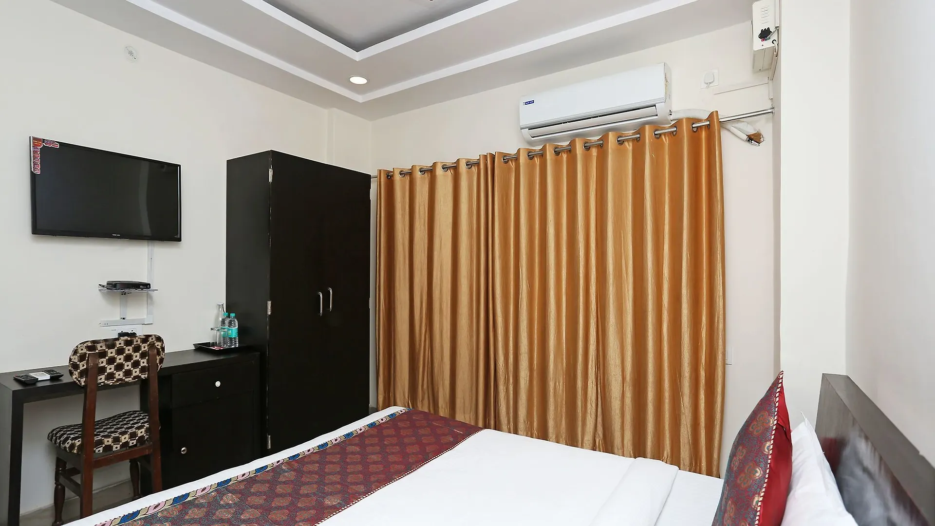 Oyo Flagship 121 Hotel Sahu Varanasi